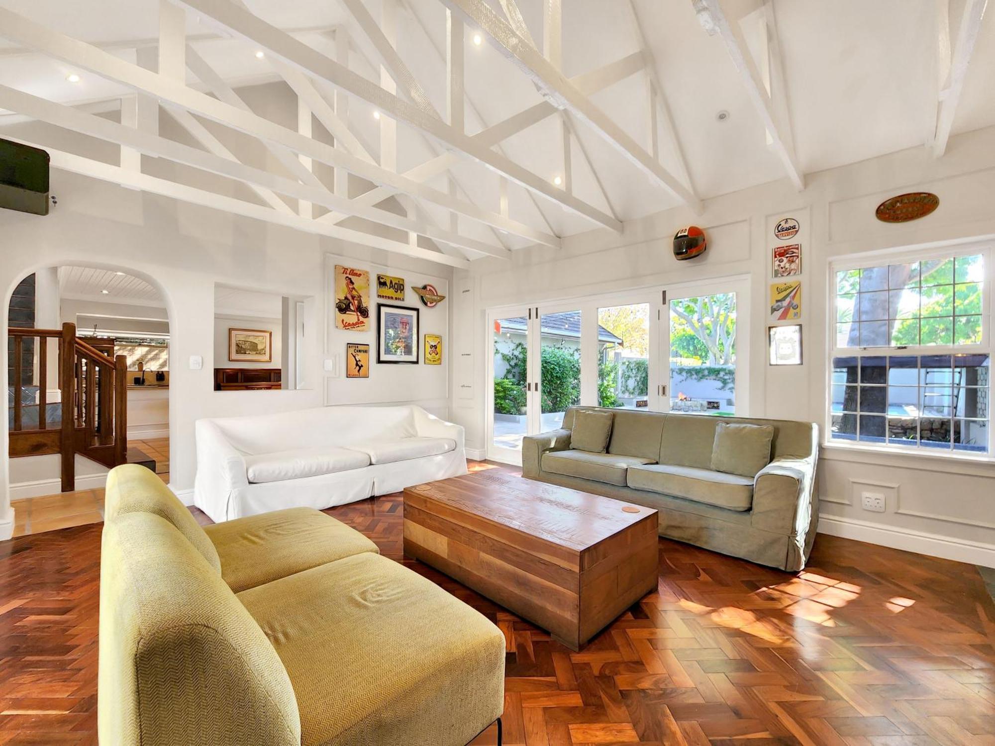 Branch & Vine Cottages - Constantia - Formerly Pinoak Cottages Kaapstad Buitenkant foto