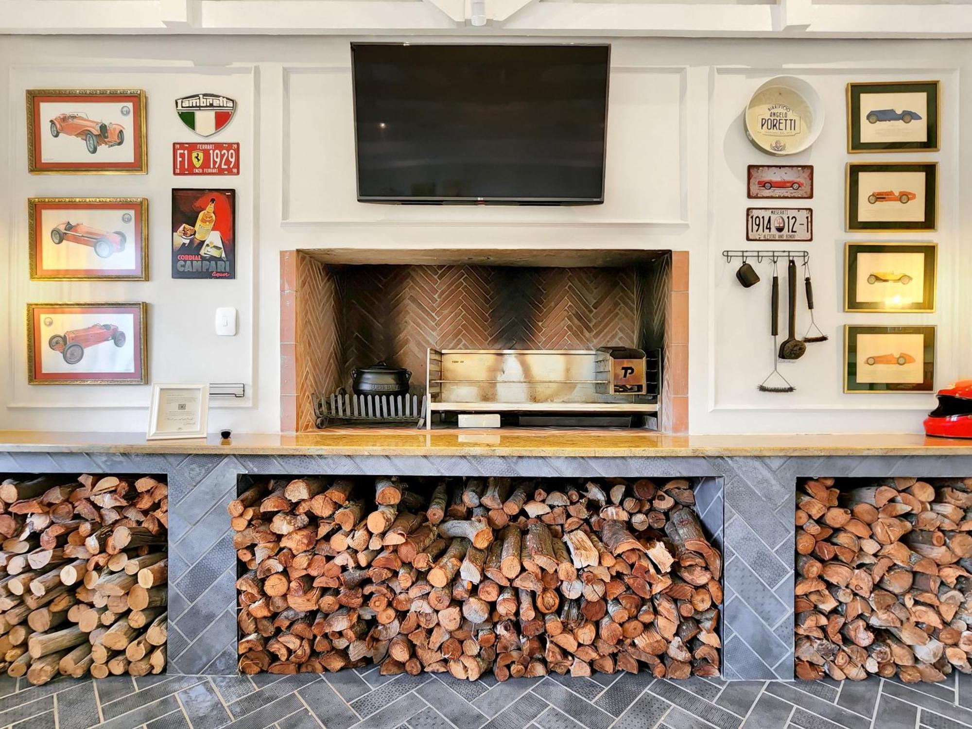 Branch & Vine Cottages - Constantia - Formerly Pinoak Cottages Kaapstad Buitenkant foto